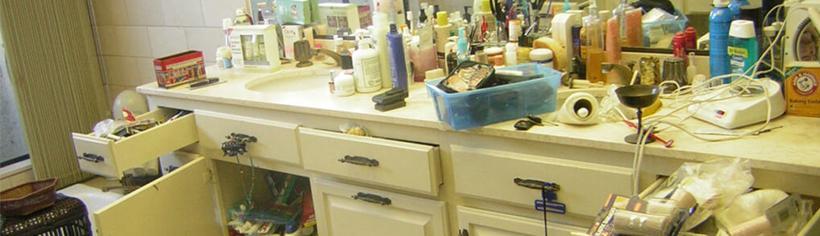 13 Steps to Decluttering Your Bathroom